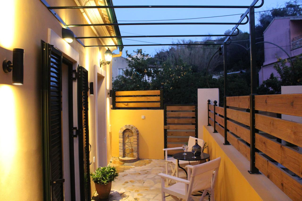 Appartamento Eirini'S House Liapades Esterno foto